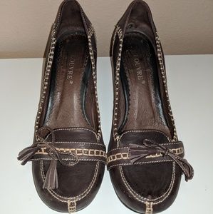 Louvre brown women's heels